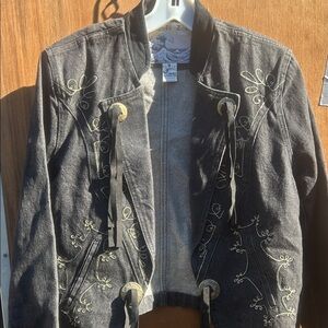 Kenzo denim embroidered jacket. Nwots medium.
